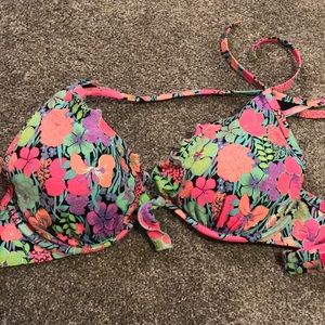 Victoria’s Secret bikini top